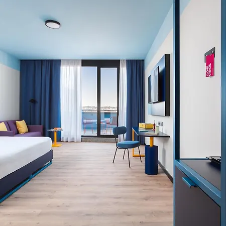 Hotel Cx 3*